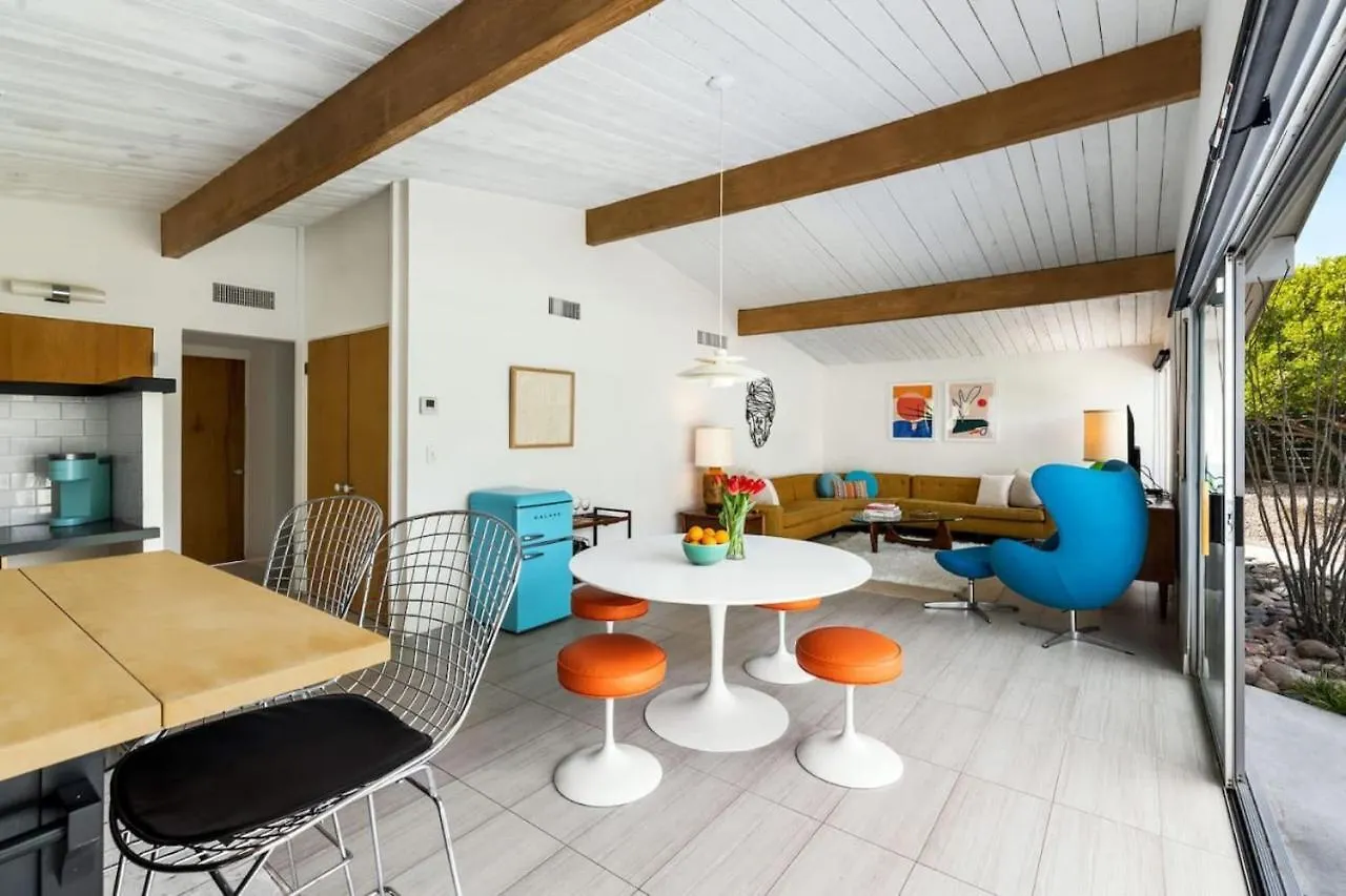 בית נופש פאלם ספרינגס House Of The Sun Mcm Home With Pool And Hot Tub