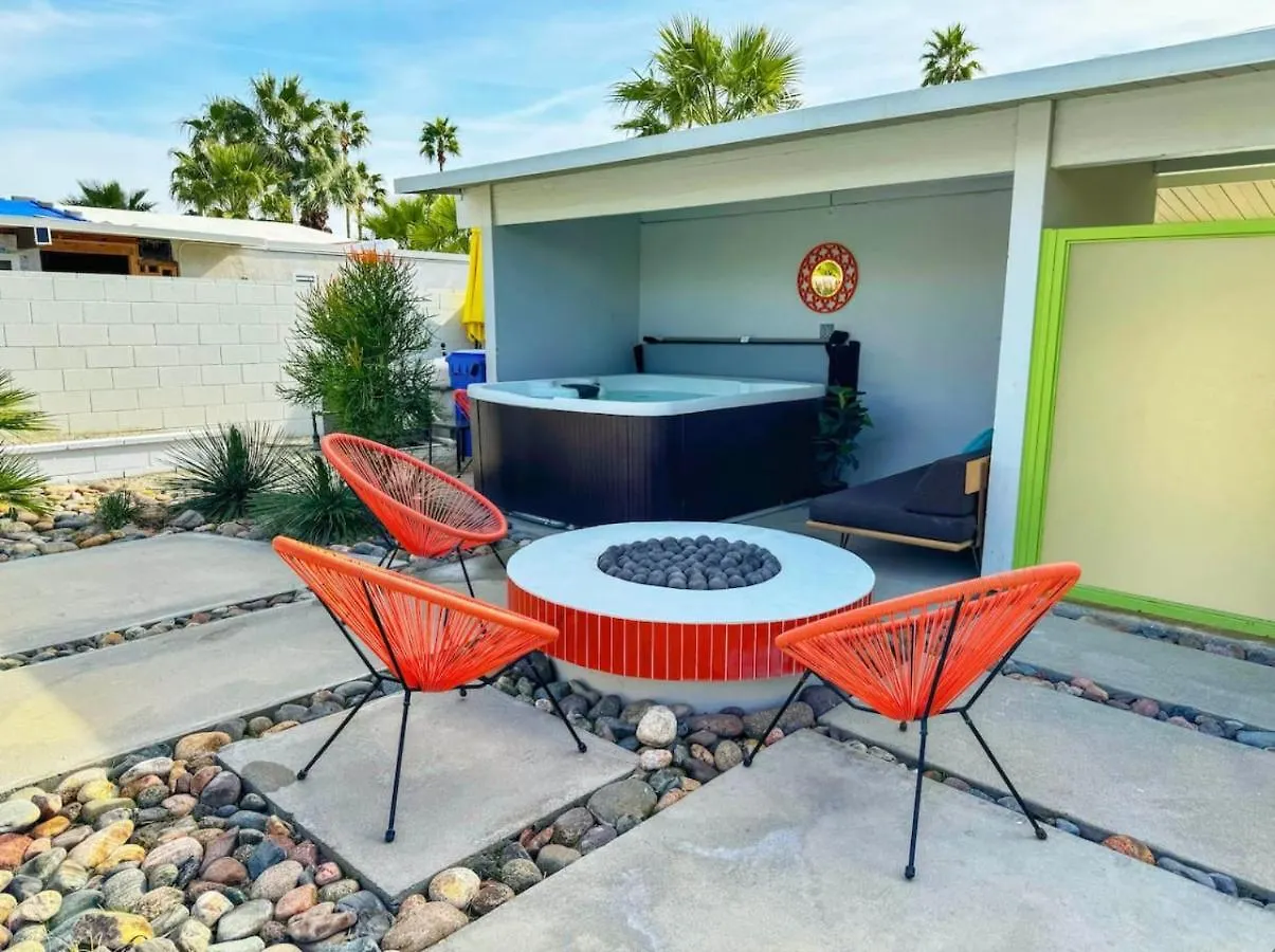 בית נופש פאלם ספרינגס House Of The Sun Mcm Home With Pool And Hot Tub