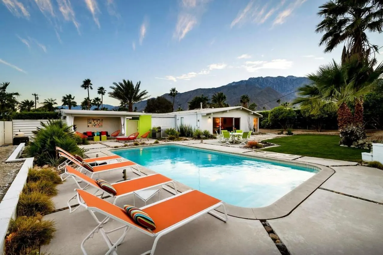 הקונטקטים של House Of The Sun Mcm Home With Pool And Hot Tub